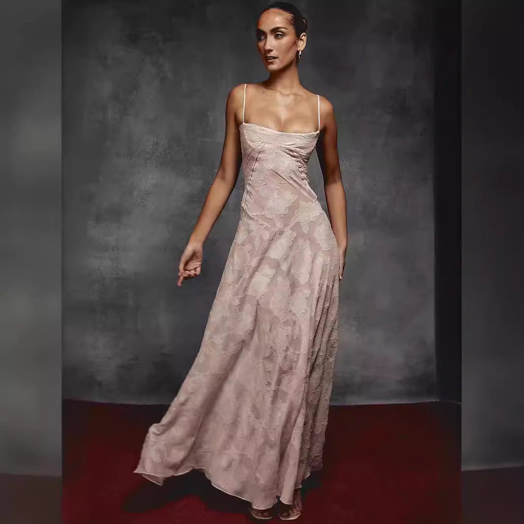 Robe jupe à bretelles en dentelle française