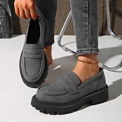 Mocassins à enfiler à talon bas de style britannique