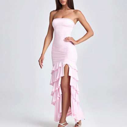 Robe fendue en patchwork, coupe ajustée et plissée, enveloppante sur la poitrine