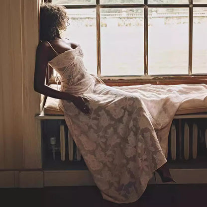 Robe jupe à bretelles en dentelle française